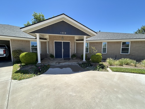 1313 W Paige Dr.  Hobbs. NM  88240